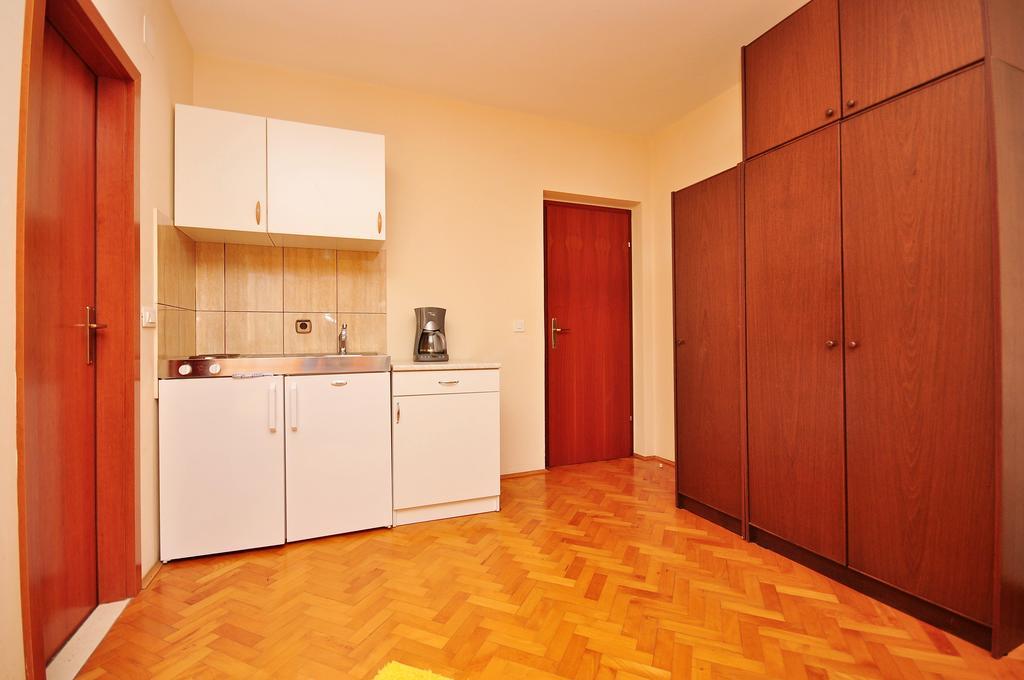 Apartments Ivan Duće Oda fotoğraf
