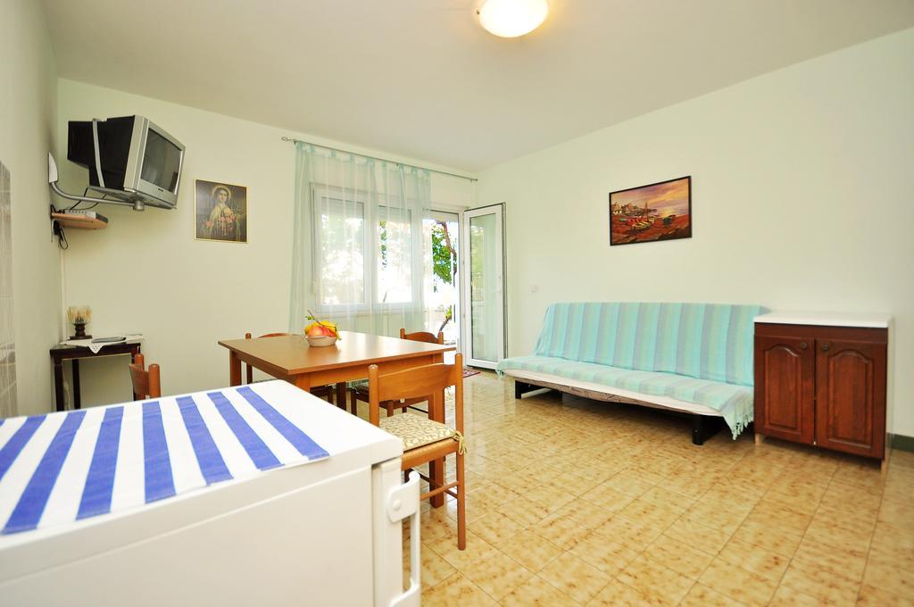 Apartments Ivan Duće Oda fotoğraf